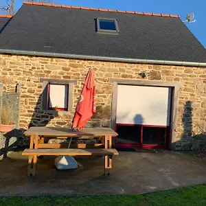 Charme Entre Mer Et Campagne Plouisy